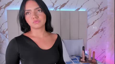 mia_greco_ online show from 09/24/25, 03:43