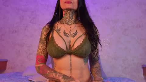 mia_hill1_ online show from 07/19/26, 08:23