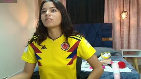  MIA HOLLY  online show from 10/19/25, 07:53