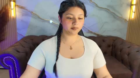 Mia online show from 09/23/25, 08:01