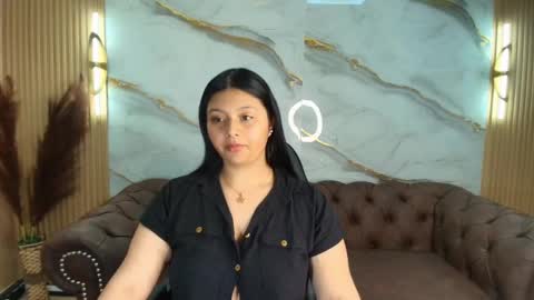 Mia online show from 09/28/25, 01:05