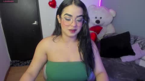 Snapshot of mia_j51 chatting on 02/16/26, 11:12 Mia J Abbey online show from 02/16/26, 11:12