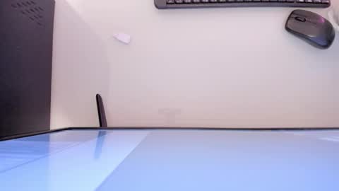    online show from 11/01/25, 12:18