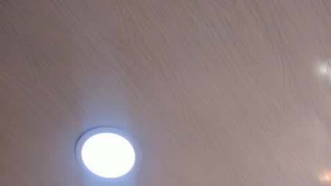 Mia online show from 11/09/25, 02:32