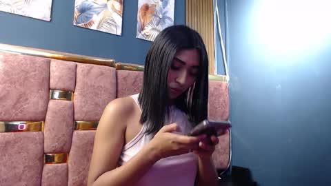 Mia.  online show from 05/27/26, 10:56