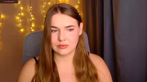 mia_lemm online show from 10/03/25, 08:55