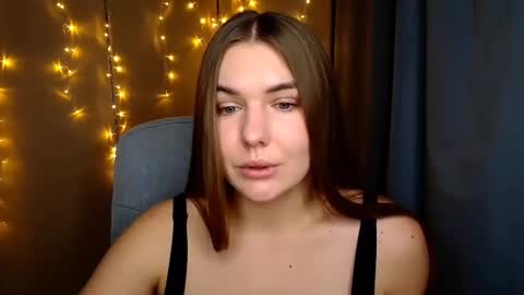 mia_lemm online show from 10/10/25, 06:01