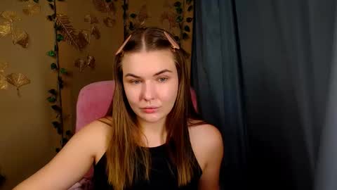mia_lemm online show from 06/11/26, 05:38
