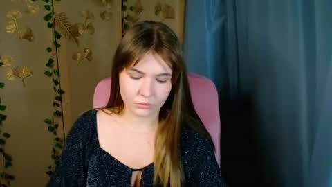 mia_lemm online show from 07/14/26, 07:13