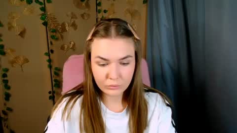 mia_lemm online show from 07/23/26, 07:06