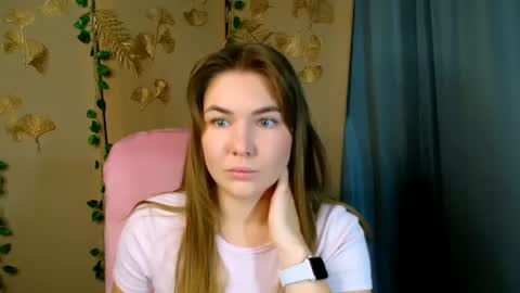 mia_lemm online show from 07/30/26, 06:12