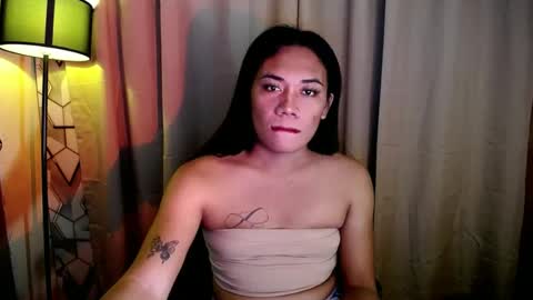 Mia online show from 03/11/25, 01:05