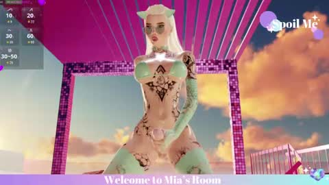 Mia online show from 07/08/26, 07:40