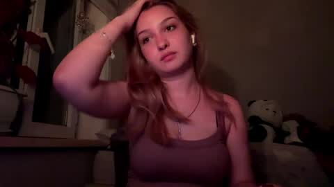 Snapshot of mia_livy chatting on 06/08/26, 09:26 Miaaa online show from 06/08/26, 09:26