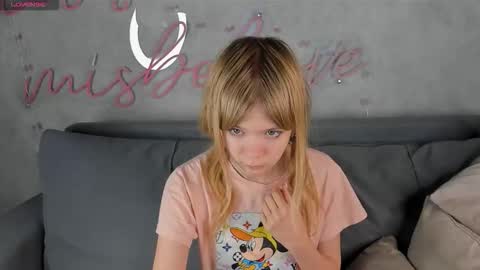 Minnie online show from 10/15/25, 01:22