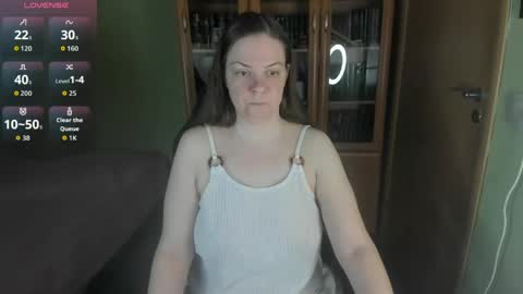 mia_lores online show from 05/21/26, 09:05