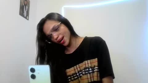 mia lucy 21 online show from 10/16/25, 01:45