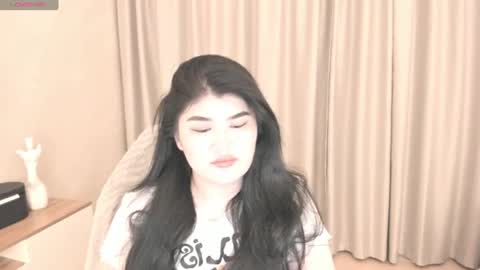 Mia 3 online show from 06/27/26, 07:30