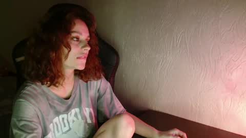 mia_luiza online show from 06/09/26, 09:37