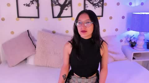 Snapshot of mia_luna0 chatting on 06/09/26, 11:16 Mia online show from 06/09/26, 11:16