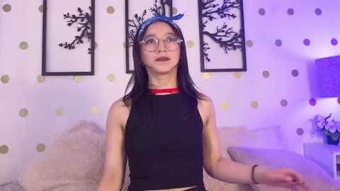 Mia online show from 07/20/26, 11:18