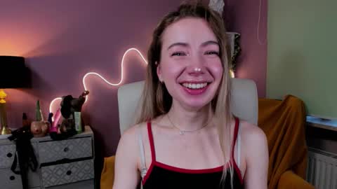 Mia online show from 10/16/25, 06:47