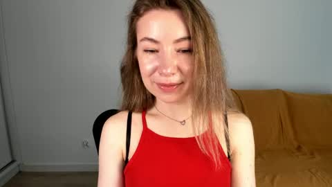 Mia online show from 05/21/26, 07:04