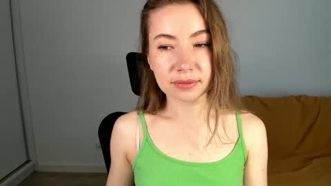 Mia online show from 05/28/26, 06:43