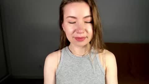 Mia online show from 05/30/26, 06:43