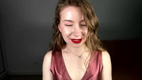 Mia online show from 05/31/26, 06:42