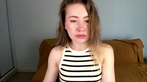 Mia online show from 06/13/26, 06:44