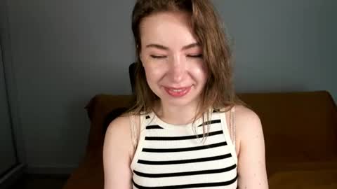 Mia online show from 07/07/26, 07:23