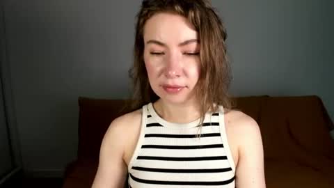 Mia online show from 07/18/26, 07:12
