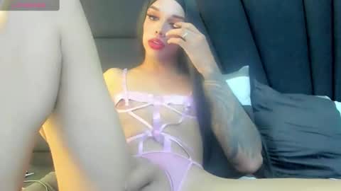 Mia3 online show from 02/11/25, 01:10