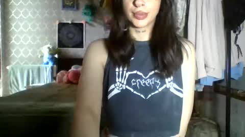 Mia online show from 06/23/26, 11:08