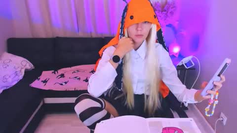 mia_meowxkiss online show from 10/01/25, 04:24