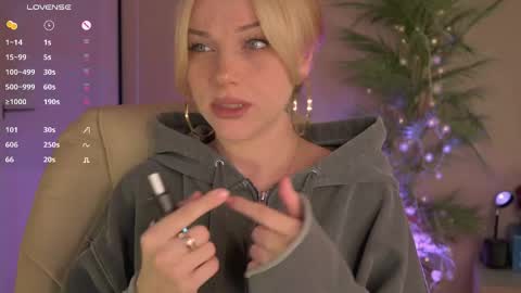 mia_milagros online show from 05/22/26, 01:13