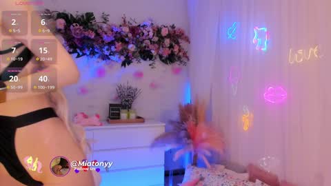   online show from 01/25/25, 04:56