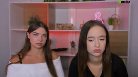 mia_moah online show from 10/14/25, 08:59