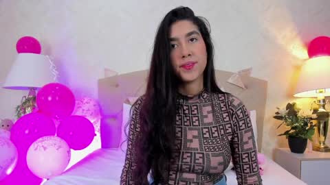 mia montess online show from 03/28/26, 12:49