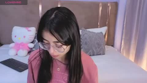 Mia online show from 06/16/26, 12:41