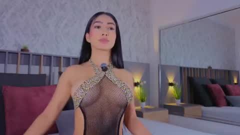 MIa online show from 06/11/26, 01:53