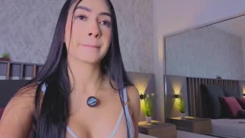 MIa online show from 06/25/26, 02:10