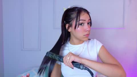 mia_oconner online show from 10/01/25, 07:42