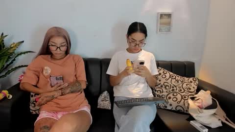 Snapshot of mia_petite72 chatting on 11/12/25, 11:14 mia_petite72 online show from 11/12/25, 11:14