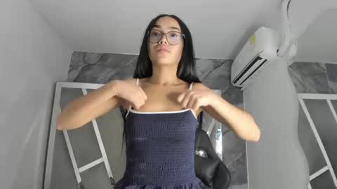 Snapshot of mia_petiteht chatting on 03/20/26, 10:36 mia_petiteht online show from 03/20/26, 10:36