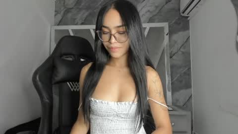 Snapshot of mia_petiteht chatting on 05/21/26, 09:11 mia_petiteht online show from 05/21/26, 09:11