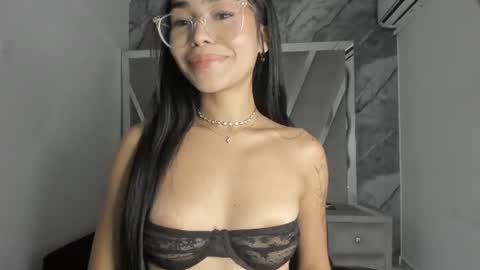 Snapshot of mia_petiteht chatting on 06/13/26, 08:40 mia_petiteht online show from 06/13/26, 08:40