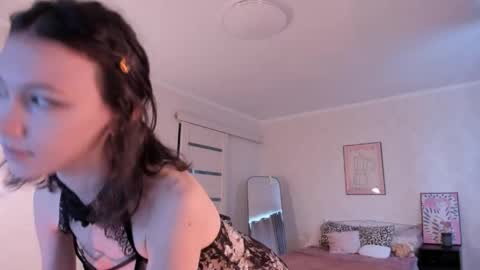 Snapshot of mia_pimmy chatting on 05/03/26, 04:07 Mia Pimmy online show from 05/03/26, 04:07