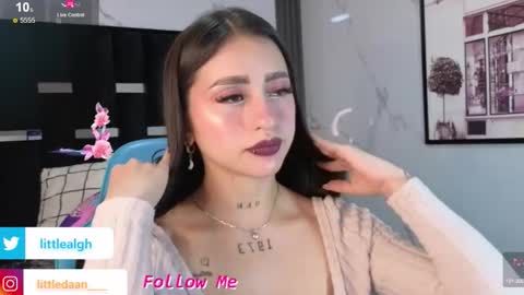 Snapshot of mia_ponce_a chatting on 09/13/25, 01:00 MIA online show from 09/13/25, 01:00